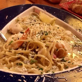 Shrimp And Scallop Scampi
