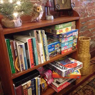 Assortment of puzzles games and books!