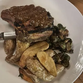 14 oz. Duroc Dry Aged Pork chop