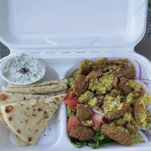 Half Mama Mia Bowl with Falafel