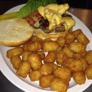 Husky Burger with perfectly done Tots.  That's pub eats!