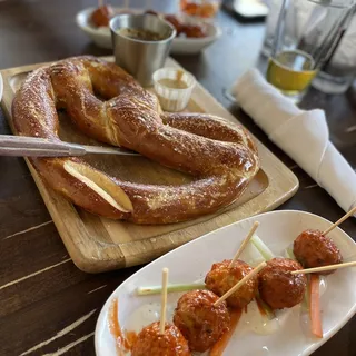CHICKEN MEATBALLS