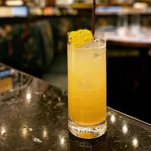 Mock tail- Temperance Collins w/ Seedlip, Pineapple, Cinnamon, and Soda