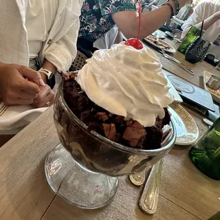 Brownie Sundae