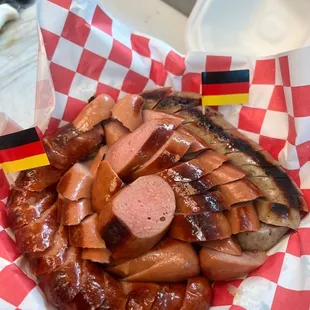 Platter of sausages whit sauerkraut