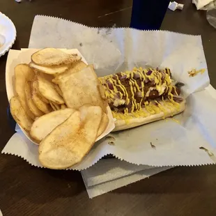1/4 lb all beef hot dog and Hot chips