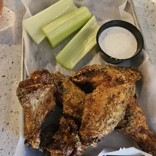 Lemon Pepper rub wings were delicious!