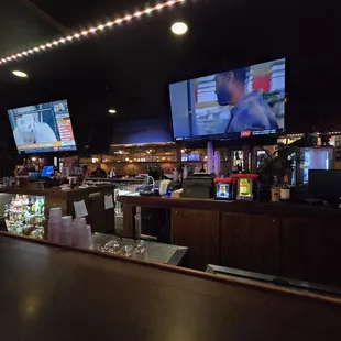 sushi and sashimi, interior