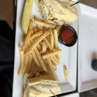 Turkey cranberry sandwhich