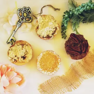 Apple Almond Mini Pie