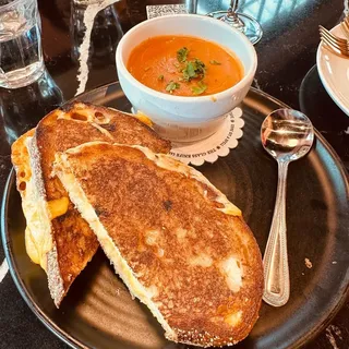 Grilled Cheese & Tomato Bisque