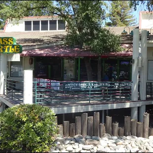 I've arrive at The Glass Turtle to enjoy one of their legendary burgers, along with a couple pints of cold beer.