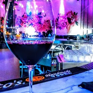 Beautiful vino and decor!!