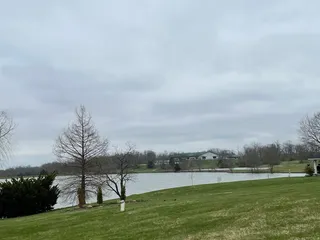 The B & B at Queenslake