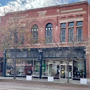 The Globe is in a registered Historical Building of America. Built in 1900, this beautiful brick building is full of charm and character.