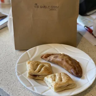 Po Yo empanada and the guava/cheese pasteles