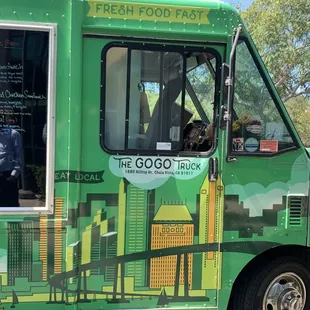 a green food truck