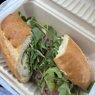 Tri tip sandwich
