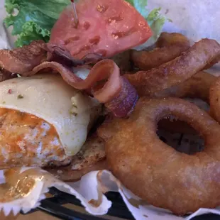 Buffalo chicken sandwich w onion rings