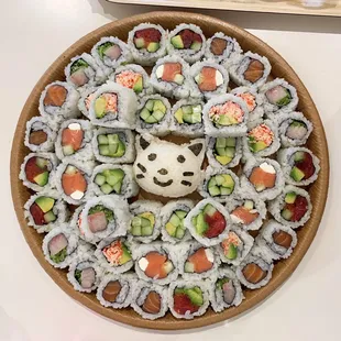 panda platter (they surprised us with a little cat onigiri instead!)