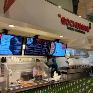 sushi and sashimi, interior