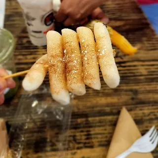 2 sticks cinnamon sugar rice cake skewers