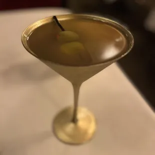 Dirty gin martini