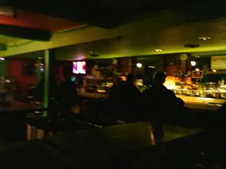 Dawg House Bar & Grill