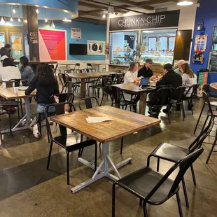 Indoor seating and different restaurants to choose from. Halal option is just this one and is great!