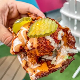 Golden Hot Chicken Taco (IG: @foodwithbros)