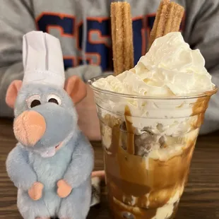 Cookie Butter Churro Sundae (Seasonal December 2022)