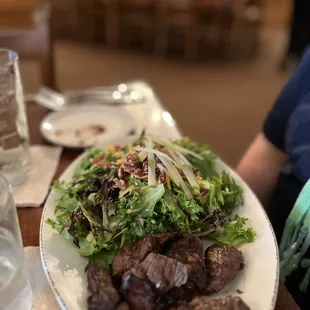Sirloin Signature House Salad with sirloin