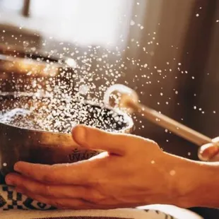 Water penetrates the fascia level for a deeper relaxing experience