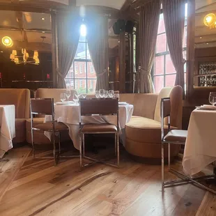 The dining room at 630p on a Wednesday night. Really beautiful and intimate!