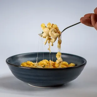 a bowl of macaroni and cheese