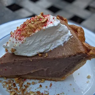 Strawberry Pretzel Thicc Pie