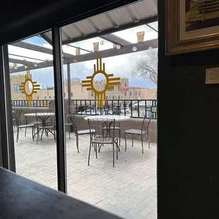 There&apos;s outdoor dining also 3/20/2024