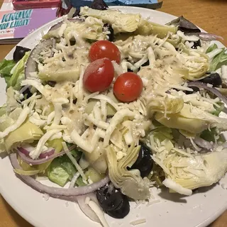 Half Feature Vegetarian Italian Antipasto Salad