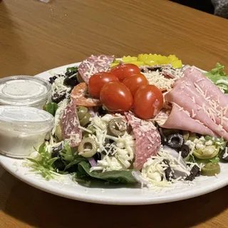 Entree Feature Italian Antipasto Salad