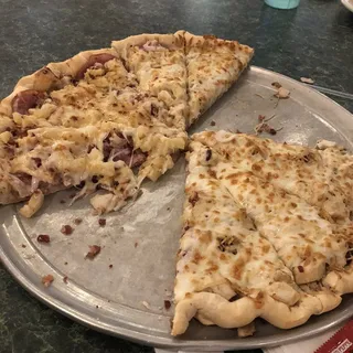 Annie Oakley Pizza