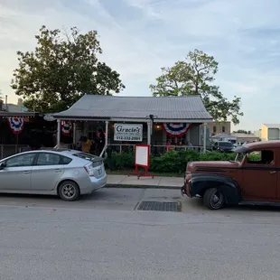 Gracie&apos;s