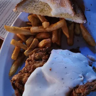 Ohhhh yes Gracie&apos;s chicken fried steak is ro die for!!!!!