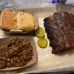 1/2 rack + corn bread + baked beans