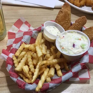 Fried Cod Basket, Crinkle Cut Fries &amp; Cole Slaw