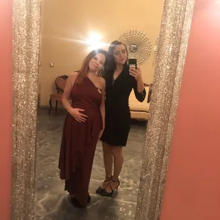 Women&apos;s bathroom