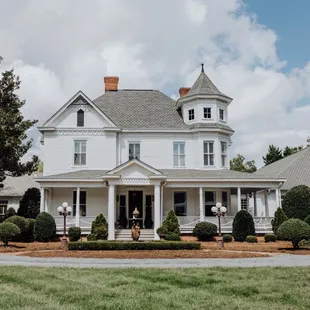 The Grande Victorian, captured by collier