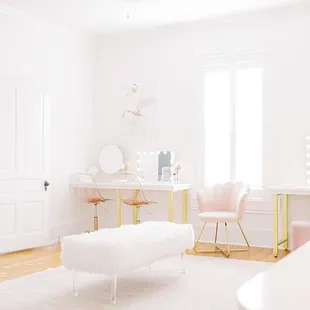 The Bridal Suite by Melissa Mayrie Photography