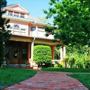 The Grandison At Maney Park Bed and Breakfast 1200 N Shartel Ave, OKC, OK 73103