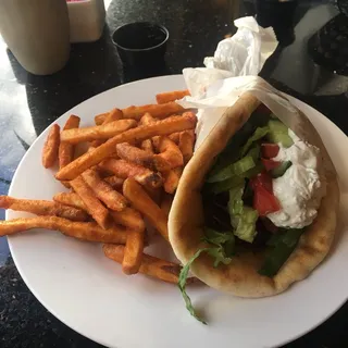 BEEF AND LAMB GYRO (LUNCH ONLY)