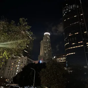 LA
